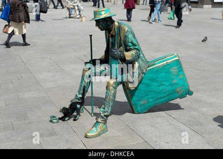 Lebende Statue Straßenkünstler in Puerta del Sol, Madrid, Spanien Stockfoto