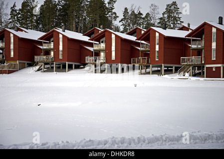 Schwedische Häuser bei einem starken winter Stockfoto