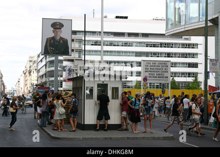 Checkpoint Charlie (oder "Checkpoint C") war der Name von den westlichen Alliierten zu den bekanntesten Grenzübergang der Berliner Mauer Stockfoto