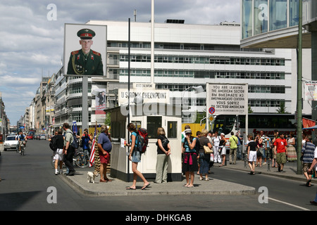 Checkpoint Charlie (oder "Checkpoint C") war der Name von den westlichen Alliierten zu den bekanntesten Grenzübergang der Berliner Mauer Stockfoto