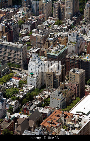 Luftaufnahme Mehrfamilienhäuser oberen Ostseite, Manhattan, New York City Stockfoto