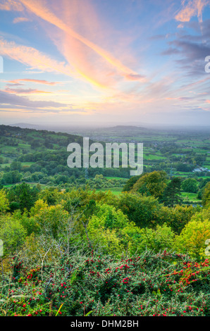 Sonnenuntergang von Leckhampton Hill in Cheltenham, Gloucestershire, England Stockfoto