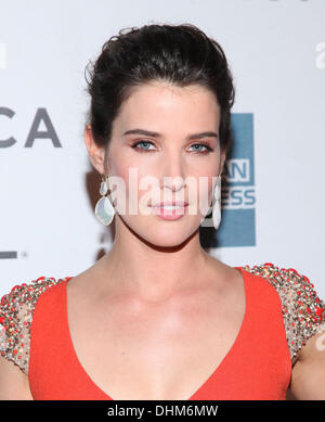 Cobie Smulders "Marvel es The Avengers" premiere während der Closing Night des Tribeca Film Festivals 2012 bei BMCC Tribeca PAC - Ankunft New York City, USA - 28.04.12 Stockfoto