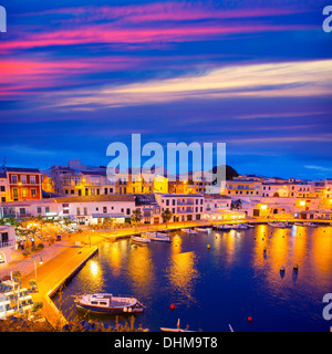 Calasfonts Cales Fonts Hafen Sonnenuntergang in Mahon auf den Balearischen Inseln Stockfoto