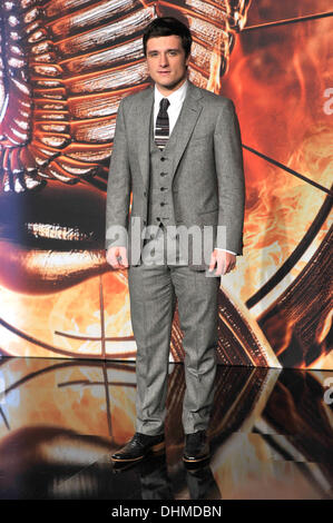 Berlin, Deutschland. 12. November 2013. Josh Hutcherson - The Hunger Games Premiere - CATCHING FIRE im CINESTAR SONY CENTER in Berlin 12. November 2013 - Foto: SuccoMedia / Ralf Succo/Picture Alliance © Dpa picture-Alliance/Alamy Live News Stockfoto