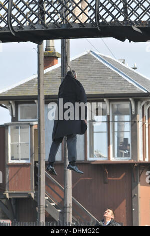 Eine hängende Szene gefilmt für den Film "The Railway Man" Schottland - 02.05.12 Stockfoto