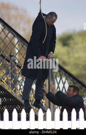 Eine hängende Szene gefilmt für den Film "The Railway Man" Schottland - 02.05.12 Stockfoto