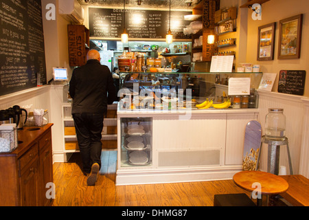 OatMeals Bar, West 3rd Street, New York City, Vereinigte Staaten von Amerika. Stockfoto