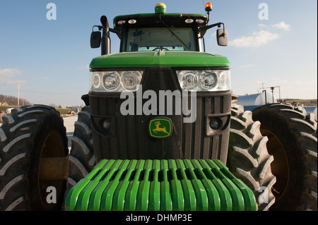 Parken auf einem Bauernhof Traktor Stockfoto