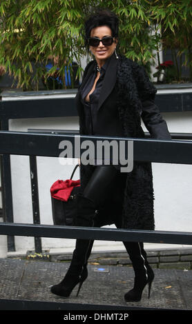 Nancy Dell'Olio in den ITV Studios London, England - 03.05.12 Stockfoto