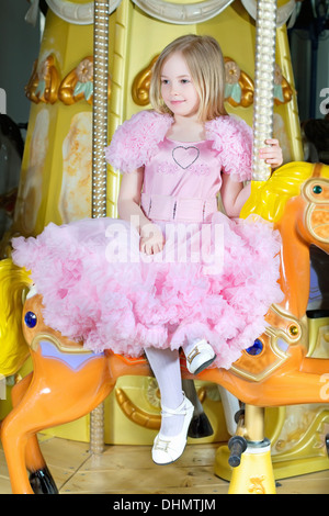 Niedliche kleine blonde Mädchen Stockfoto