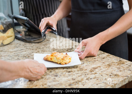 Süße Speisen, Frau Kellnerin Stockfoto