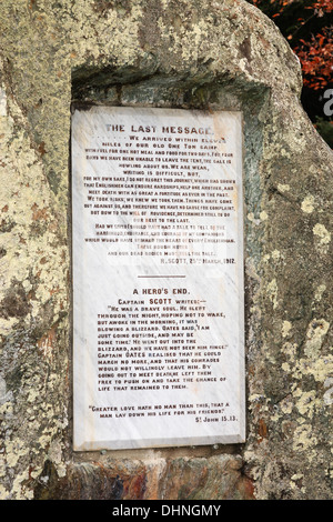 Inschrift der letzten Nachricht auf Denkmal für Captain Robert Falcon Scott und Männer auf Antarktis Expedition Botanic Gardens Queenstown Stockfoto
