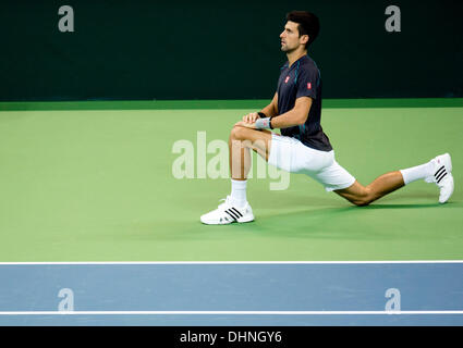 Belgrad, Serbien. 13. November 2013. Novak Djokovic (SRB) im Bild während einer Ausbildung vor des Davis-Cup-final Tennismatch, Tschechien gegen Serbien in Belgrad, Serbien am 13. November 2013. (Foto/Michal Kamaryt CTK/Alamy Live News) Stockfoto