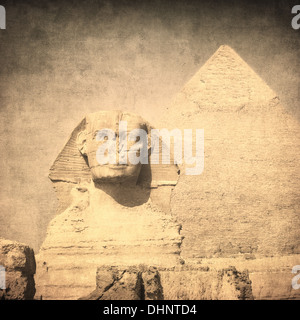 Grunge Bild Sphynx und Pyramide Stockfoto