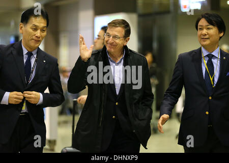 Chiba, Japan. 13. November 2013. Gilbert Felli, 13. November 2013: Internationale Olympische Komitee (IOC) Direktor Gilbert Felli angekommen am Flughafen Narita zu den IOC/Tokio 2020 Orientierung am Flughafen Narita, Chiba, Japan Seminar. Bildnachweis: AFLO SPORT/Alamy Live-Nachrichten Stockfoto