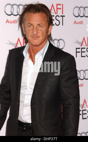 Hollywood, Kalifornien, USA. 13. November 2013. Sean Penn besucht das Screening von '' The SecretLife des Walter Mitty'' bei dem Chinese Theater in Hollywood, Ca am 13. November 2013. 2013-Credit: Phil Roach/Globe Photos/ZUMAPRESS.com/Alamy Live-Nachrichten Stockfoto