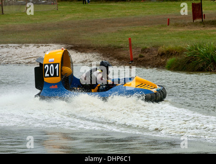 British Hovercraft Racing Championship crash Rennsport Claydon House Buckinghamshire Stockfoto