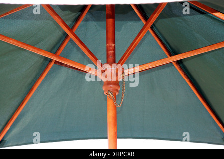 Nahaufnahme von der Innenseite der Tisch Sonnenschirm Stockfoto