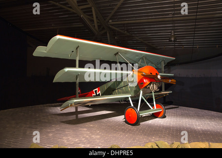 Niederlande, Lelystad, Aviodrome, Luftfahrt-Geschichte-Museum. Modell Fokker DR 1 Dreidecker von 1917 Stockfoto