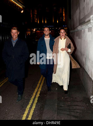 Natalie Casey und John Partridge Abigails Party nach der Party an Wanderer Wein Bar London, England - 18.05.12 statt Stockfoto