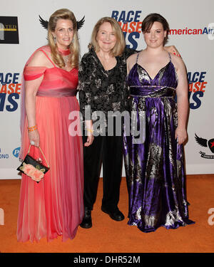 Nancy Davis, Teri Garr und Molly O'Neill 19. jährliche Rennen zu löschen MS statt auf das Hyatt Regency Century Plaza Jahrhundert City, Kalifornien - 05.18.12 Stockfoto