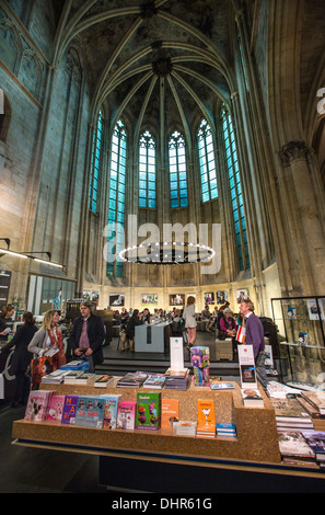 Niederlande, Maastricht, Buchhandlung in der ehemaligen Kirche genannt POLARE Stockfoto