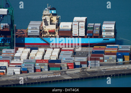 Containerterminals im Hafen von Lyttelton, Lyttelton Harbour, Canterbury, Südinsel, Neuseeland Stockfoto
