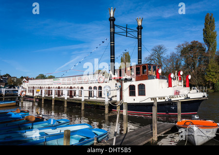 Die "New Orleans" Pleasureboat im Besitz von Hobbs Henley festgemacht in Henley-on-Thames, Oxfordshire, England, GB, UK. Stockfoto