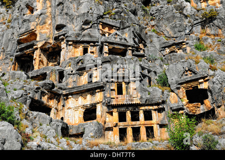 Ruinen der Felsengräber in Myra Türkei Stockfoto