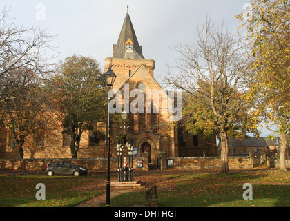 Fassade der Kathedrale von Dornoch Schottland november 2013. Stockfoto