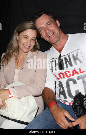Nanci Chambers, David James Elliott Sugar Ray Leonard beherbergt 3rd Annual "Großen Kämpfer, große Ursache" Charity-Boxkampf statt am Santa Monica Pier Santa Monica, Kalifornien - 22.05.12 Stockfoto