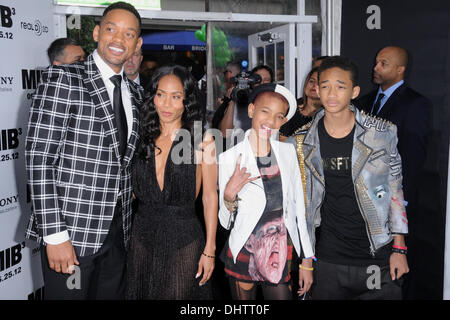 Will Smith, Jada Pinkett-Smith, Willow Smith, Jaden Smith "Men in Black III" New Yorker Premiere, statt im Ziegfeld Theater - Ankunft New York City - USA - 23.05.12 Stockfoto
