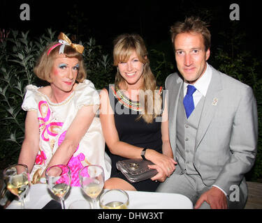 Grayson Perry, Ben Fogle und Marina jagen Pandamonium 2012 bei der Suche Bildungszentrum in Hyde Park London, England - 24.05.12, Stockfoto