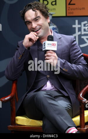 Peking, China. 14. November 2013. Johnny Galecki trifft Fans in Peking am Donnerstag, 14. November 2013. Bildnachweis: TopPhoto/Alamy Live-Nachrichten Stockfoto