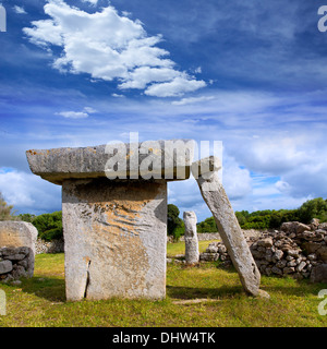 Menorca Taules Talati de Dalt prähistorischen Tabellen in Balearen Stockfoto