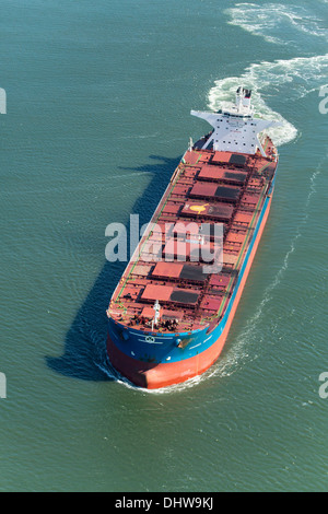 Niederlande, Rotterdam, Hafen. Chemikalientanker. Luftbild Stockfoto