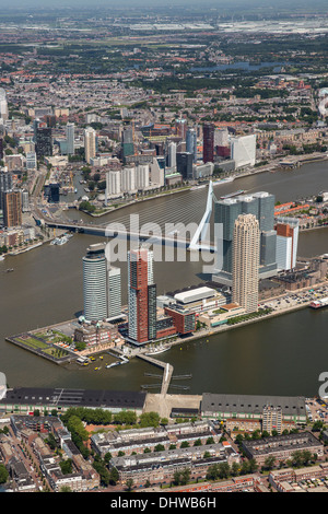 Niederlande, Rotterdam, Blick auf die Innenstadt. Luftbild Stockfoto