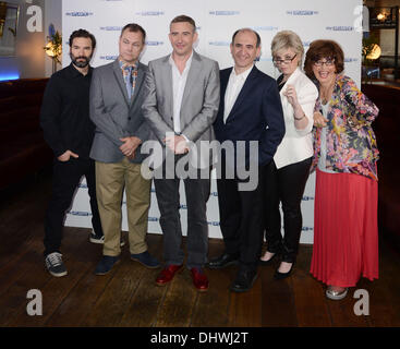 Adam Buxton, Jack Dee, Steve Coogan, Armando Iannucci und Ronna & Beverly, launch Klarnamen Jessica Chaffin und Jamie Denbo im Himmel Atlantic am The Electric Cinema, Notting Hill London, England - 31.05.12 Stockfoto