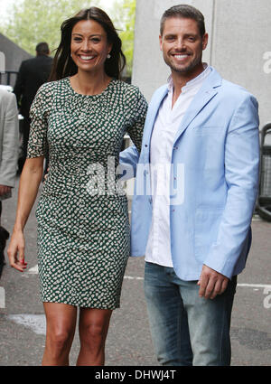 Melanie Sykes und Keith Duffy außerhalb der ITV Studios London, England - 31.05.12 Stockfoto