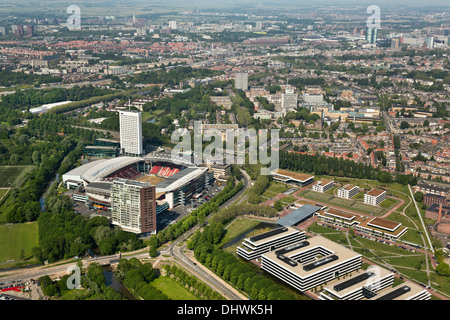 Niederlande, Utrecht, Stadion des Fußballvereins FC Utrecht, genannt Galgenwaard. Luftbild Stockfoto