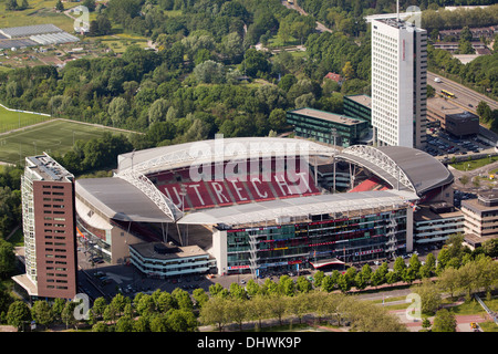 Niederlande, Utrecht, Stadion des Fußballvereins FC Utrecht, genannt Galgenwaard. Luftbild Stockfoto