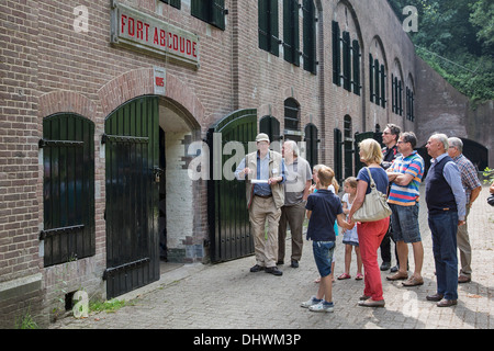 Niederlande, Abcoude, Fort Abcoude in der Nähe des Flusses Vecht. Ältestes Fort, Verteidigungslinie von Amsterdam. Hollandse Waterlinies. Niederländische Wasserschutzlinien. Stockfoto