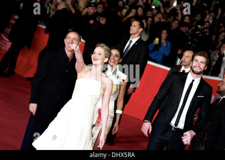 Rom, Italien. 14. November 2013. Die amerikanische Schauspielerin Jennifer Lawrence in "The Hunger Games: Catching Fire" premiere bei den internationalen Filmfestival in Rom, am 14. November 2013.Photo: Massimo Valicchia/NurPhoto Credit: Massimo Valicchia/NurPhoto/ZUMAPRESS.com/Alamy Live News Stockfoto