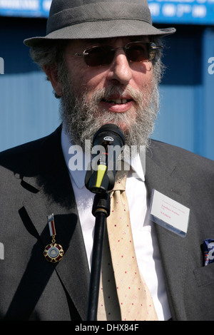 Dr. Jonathan Webber mit der Gold Cross des polnischen Verdienstorden für Verdienste um die polnisch-jüdischen Dialog ausgezeichnet. Stockfoto