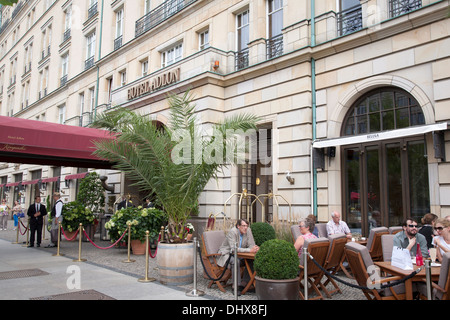 Hotel Adlon Cafe, Pariser Platzes; Berlin; Deutschland; Stockfoto