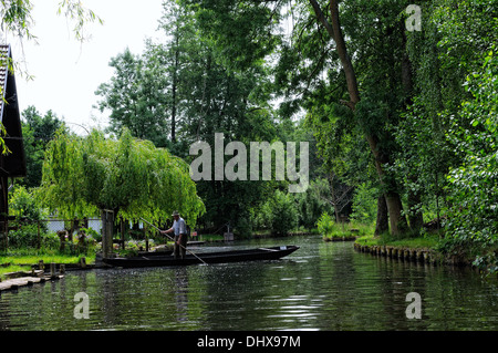 auf dem wichtigsten Fluss Spree Deutschland Stockfoto