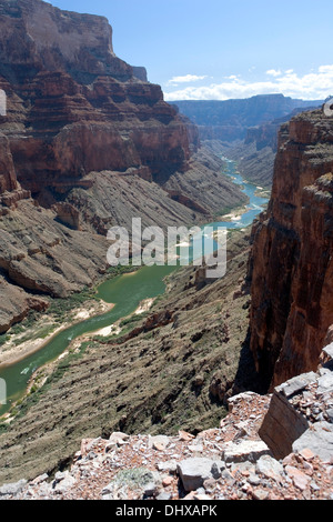 Vogelperspektive des Colorado von hoch oben auf einem der Grand Canyon, Arizona, USA Stockfoto