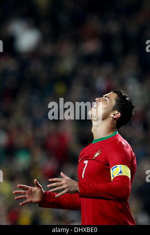 Cristiano Ronaldo, Portugal nach vorne während der Fußball-match zwischen Portugal und Sewden für die erste Etappe der Play Off für 2014 FIFA Fussball-Weltmeisterschaft Brasilien im Luz Stadium in Lissabon, Portugal, am 15. November 2013. Foto: Pedro Nunes Stockfoto