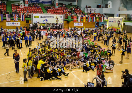 Taipei, Taiwan. 15. November 2013. Zeremonie-Gruppenbild schließen. Bildnachweis: Gia / Alamy Live News Stockfoto